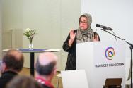 Anmoderation Hamideh Mohagheghi