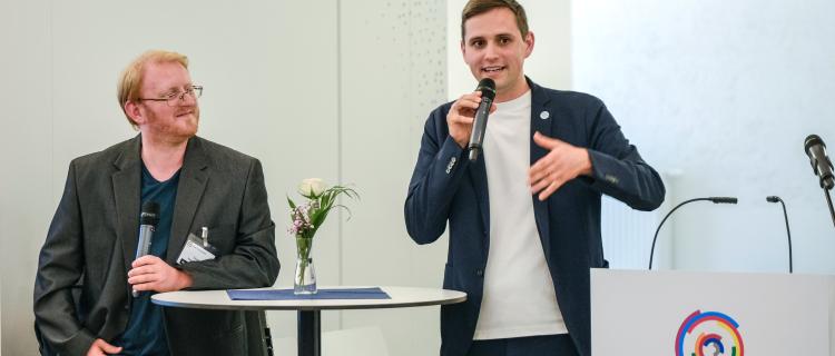 Gundula Gause: "Das Haus der Religionen ist unverzichtbar!" Gundula Gause: "Das Haus der Religionen ist unverzichtbar!"